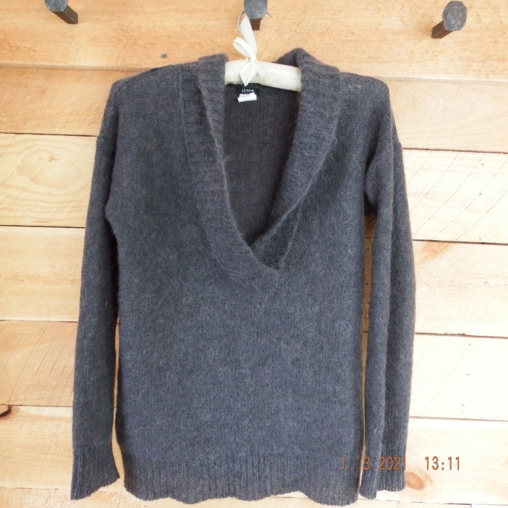 Women’s j. crew sweater